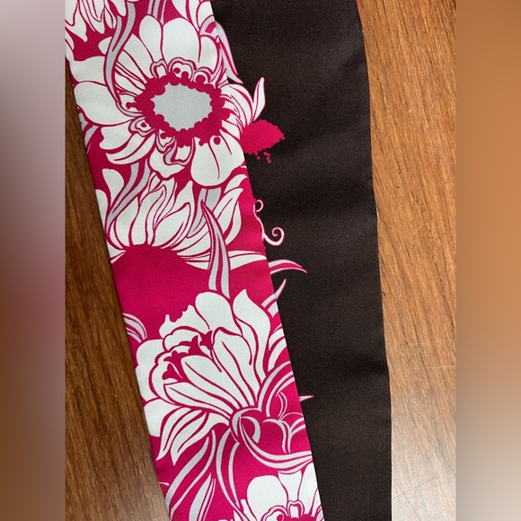 Valentino Twilly Scarf - Picture 3 of 9